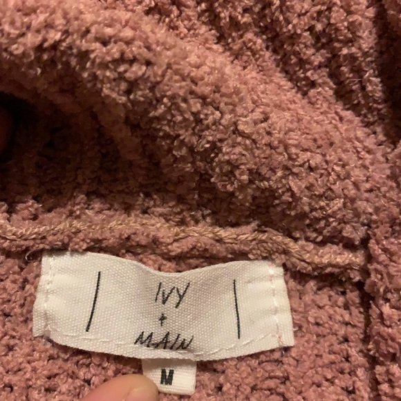 Ivy and Main Cropped Turtleneck Sweater - Picture 2 of 2